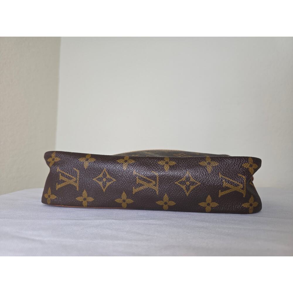 Louis Vuitton Monogram Toiletry Pouch PM Cosmetic Case AR0082 Made in France LV - Picture 6 of 15
